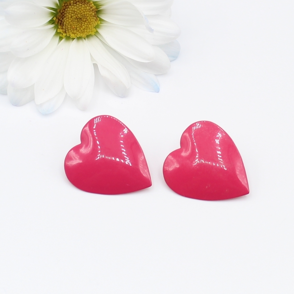 Vintage pink enamel heart earrings